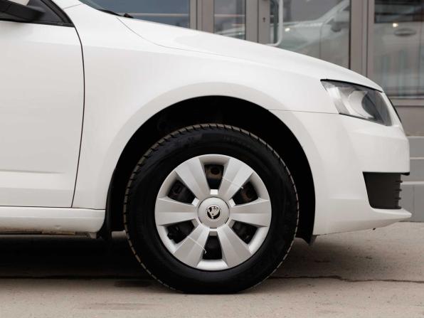 Skoda Octavia III (A7) с пробегом 2015 года, цена 930 000 рублей, 171149 км, лифтбек, Автокод Объявления