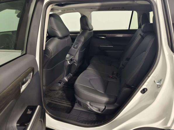 Toyota Highlander IV (XU70) с пробегом 2026 года, цена 5 890 000 рублей, 35 км, внедорожник, Автокод Объявления