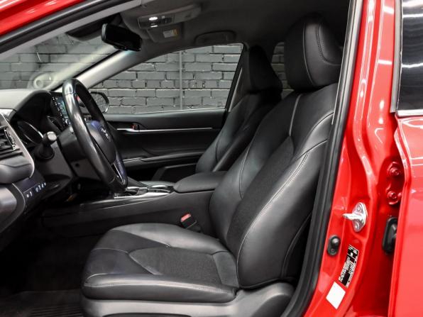 Toyota Camry VIII (XV70) Рестайлинг с пробегом 2021 года, цена 3 690 000 рублей, 56973 км, седан, Автокод Объявления