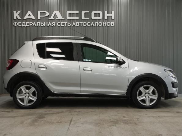 Renault Sandero II с пробегом 2016 года, цена 909 000 рублей, 103402 км, хэтчбек, Автокод Объявления