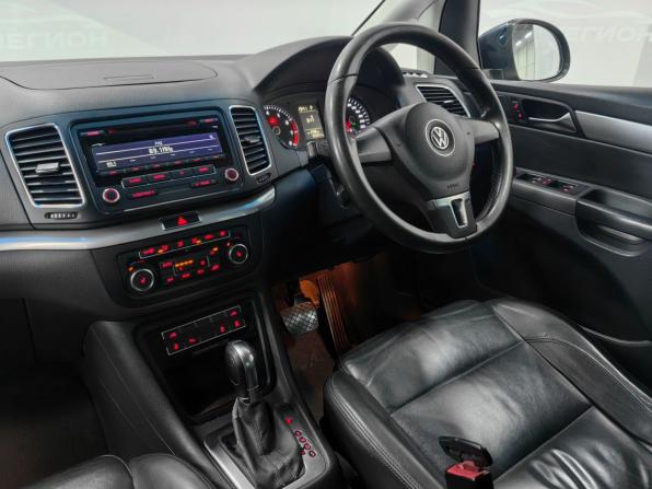 Volkswagen Sharan II с пробегом 2011 года, цена 999 000 рублей, 170000 км, минивэн, Автокод Объявления