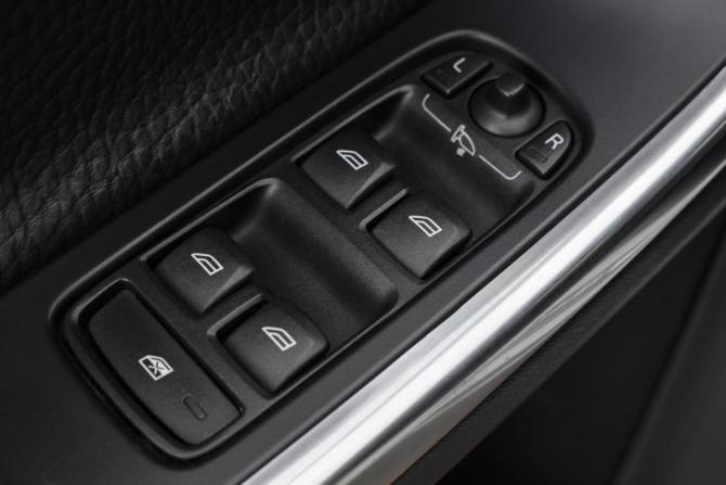 Volvo S60 II с пробегом 2012 года, цена 779 000 рублей, 240090 км, седан, Автокод Объявления