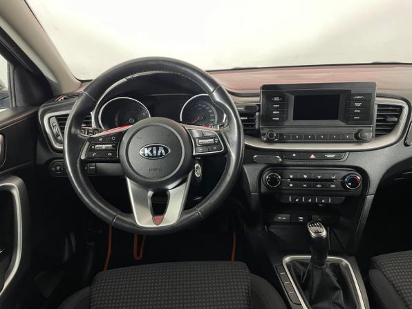 Kia Ceed III с пробегом 2020 года, цена 1 777 000 рублей, 55072 км, хэтчбек, Автокод Объявления