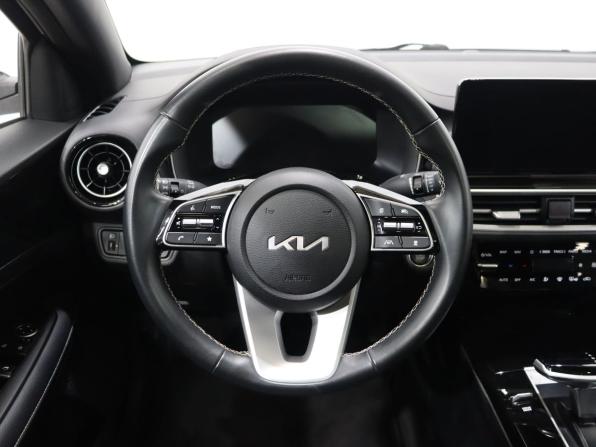 Kia K3 II (China Market) Рестайлинг с пробегом 2023 года, цена 2 150 000 рублей, 28186 км, седан, Автокод Объявления
