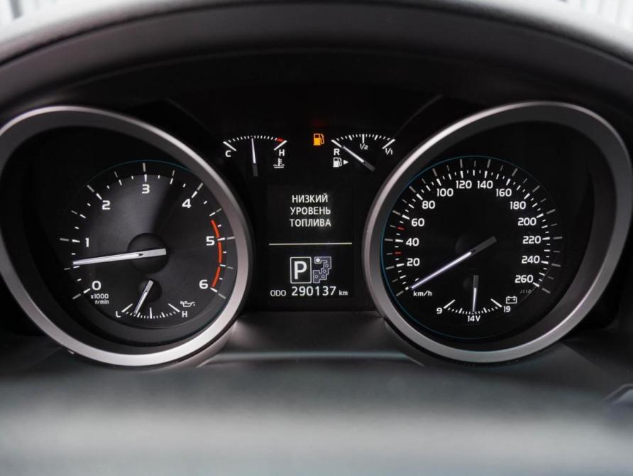 Toyota Land Cruiser 200 Series Рестайлинг 1 Волгоград  - изображение 14