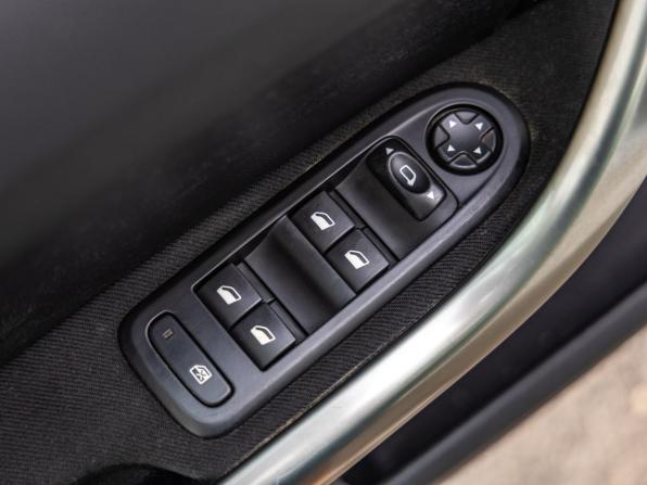 Peugeot 408 I с пробегом 2012 года, цена 1 098 000 рублей, 91140 км, седан, Автокод Объявления