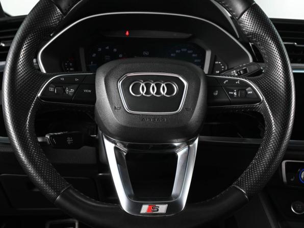Audi Q3 II (F3) с пробегом 2019 года, цена 2 699 000 рублей, 124371 км, внедорожник, Автокод Объявления