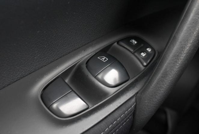 Nissan Qashqai II с пробегом 2017 года, цена 1 770 000 рублей, 71835 км, внедорожник, Автокод Объявления