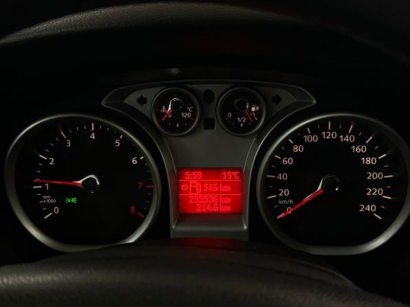 Ford Focus II Рестайлинг с пробегом 2010 года, цена 500 000 рублей, 293535 км, универсал, Автокод Объявления