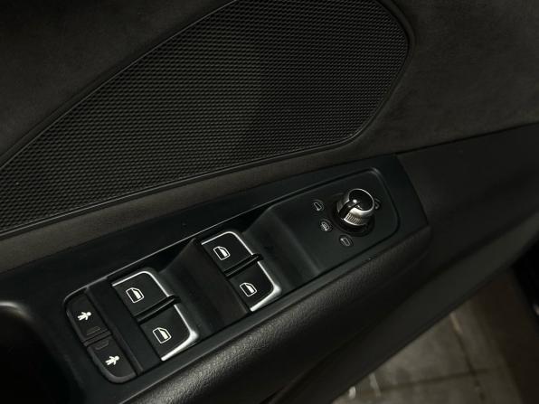 Audi A8 III (D4) Рестайлинг с пробегом 2014 года, цена 2 539 500 рублей, 142000 км, седан, Автокод Объявления