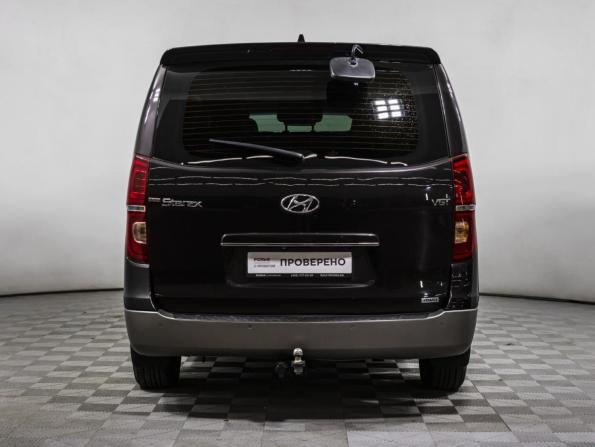 Hyundai Grand Starex I Рестайлинг 2 с пробегом 2018 года, цена 3 638 000 рублей, 108001 км, минивэн, Автокод Объявления