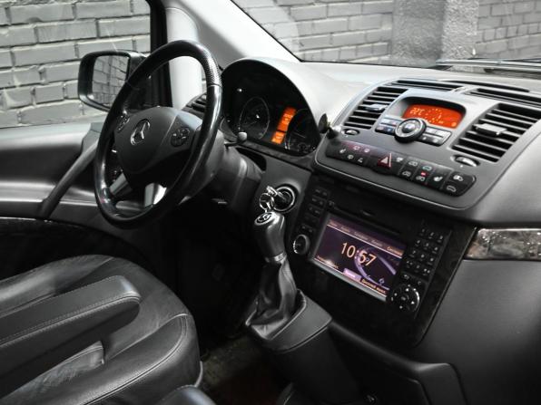 Mercedes-Benz Viano I (W639) Рестайлинг с пробегом 2014 года, цена 2 210 000 рублей, 320123 км, минивэн, Автокод Объявления