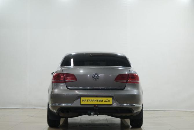 Volkswagen Passat B7 с пробегом 2011 года, цена 999 000 рублей, 371000 км, седан, Автокод Объявления