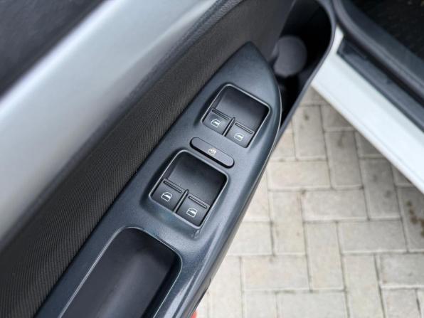 Skoda Octavia II (A5) Рестайлинг с пробегом 2013 года, цена 930 000 рублей, 178619 км, лифтбек, Автокод Объявления