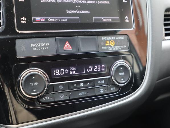 Mitsubishi Outlander III Рестайлинг 2 с пробегом 2018 года, цена 1 850 000 рублей, 137099 км, внедорожник, Автокод Объявления