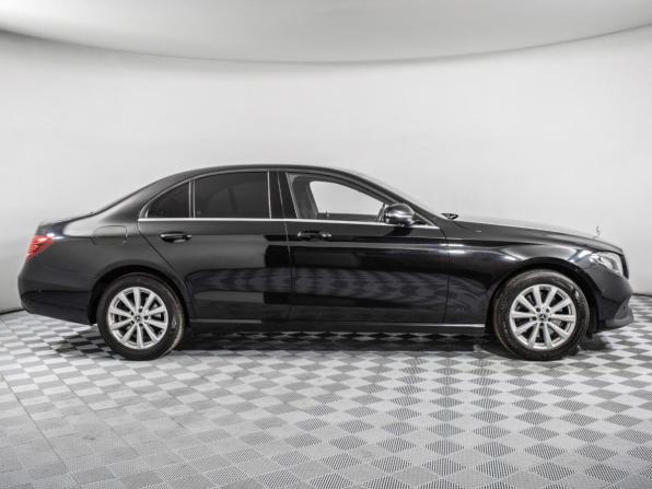 Mercedes-Benz E-Класс V (W213 S213 C238) с пробегом 2019 года, цена 2 575 000 рублей, 225091 км, седан, Автокод Объявления