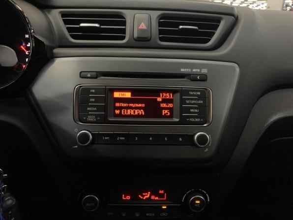 Kia Rio III Рестайлинг с пробегом 2015 года, цена 1 050 000 рублей, 89221 км, седан, Автокод Объявления