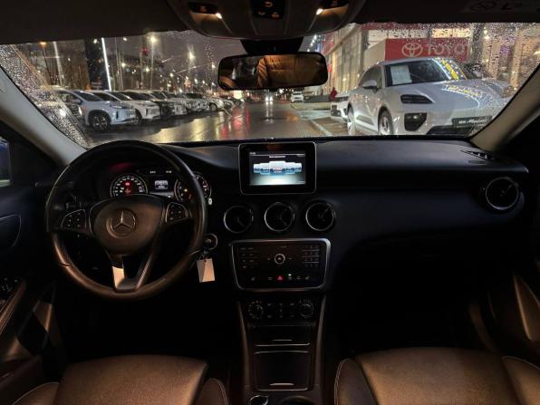 Mercedes-Benz A-Класс III (W176) Рестайлинг с пробегом 2016 года, цена 1 650 000 рублей, 89189 км, хэтчбек, Автокод Объявления