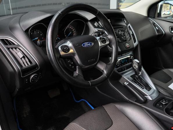 Ford Focus III с пробегом 2013 года, цена 900 000 рублей, 120268 км, хэтчбек, Автокод Объявления