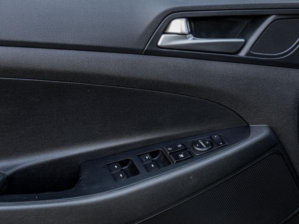 Hyundai Tucson III с пробегом 2015 года, цена 1 832 698 рублей, 144000 км, внедорожник, Автокод Объявления