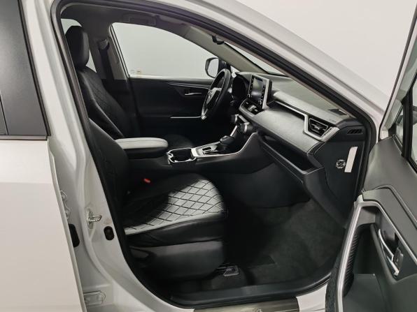 Toyota RAV4 V (XA50) с пробегом 2021 года, цена 2 799 000 рублей, 162053 км, внедорожник, Автокод Объявления