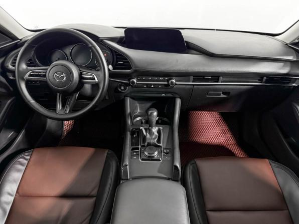 Mazda 3 IV (BP) с пробегом 2021 года, цена 1 690 000 рублей, 45000 км, седан, Автокод Объявления