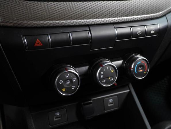 Lada (ВАЗ) Vesta I Рестайлинг (NG) с пробегом 2023 года, цена 1 279 000 рублей, 35014 км, седан, Автокод Объявления