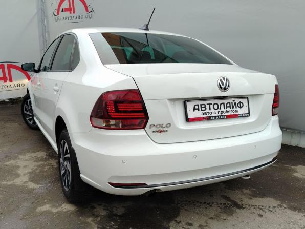 Volkswagen Polo V Рестайлинг с пробегом 2018 года, цена 1 099 000 рублей, 98822 км, седан, Автокод Объявления