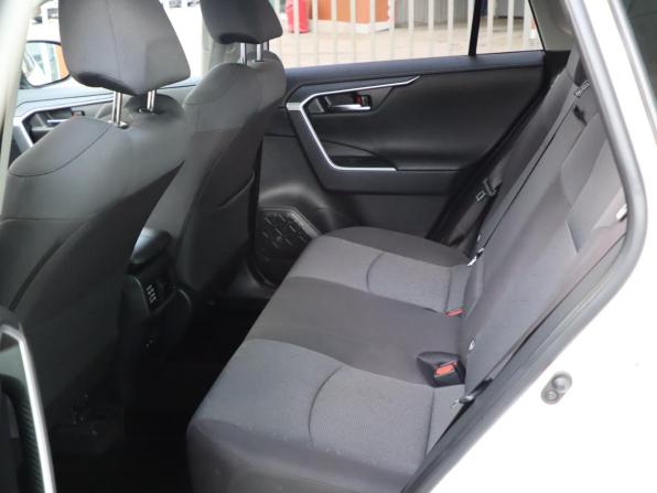 Toyota RAV4 V (XA50) с пробегом 2019 года, цена 2 500 000 рублей, 133615 км, внедорожник, Автокод Объявления