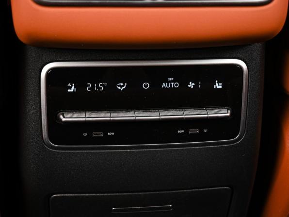 Li Auto (Lixiang) L7 I с пробегом 2023 года, цена 6 850 000 рублей, 38853 км, внедорожник, Автокод Объявления
