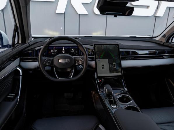 Geely Atlas II с пробегом 2024 года, цена 2 820 000 рублей, 37425 км, внедорожник, Автокод Объявления