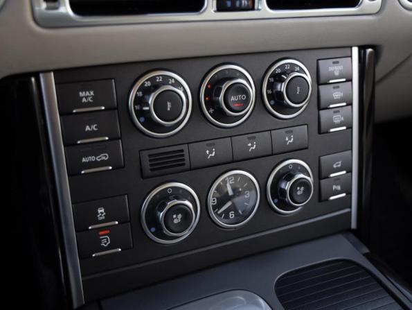 Land Rover Range Rover III Рестайлинг 2 с пробегом 2012 года, цена 1 949 000 рублей, 173988 км, внедорожник, Автокод Объявления