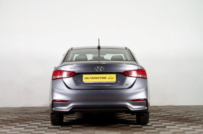 Hyundai Solaris II с пробегом 2017 года, цена 1 239 000 рублей, 173300 км, седан, Автокод Объявления