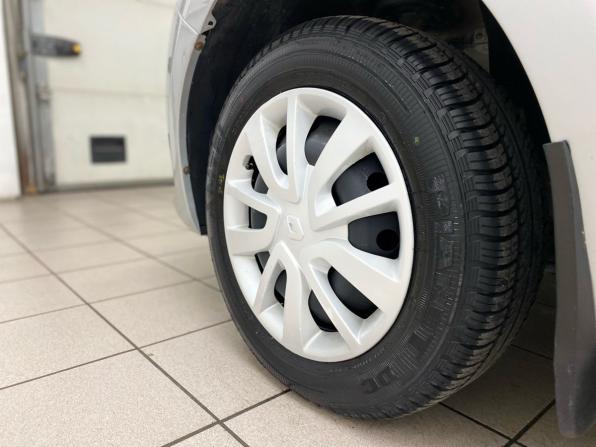 Renault Logan II с пробегом 2015 года, цена 750 000 рублей, 88155 км, седан, Автокод Объявления