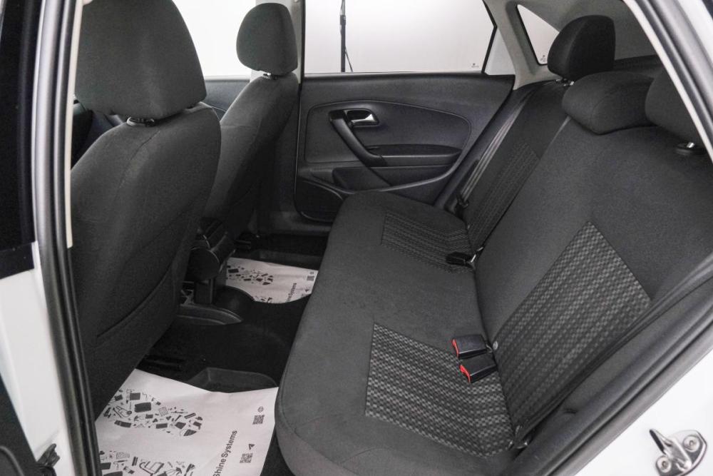 Volkswagen Polo V Рестайлинг Красноярск  - изображение 18