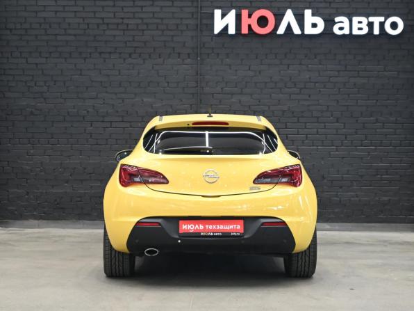 Opel Astra J Рестайлинг с пробегом 2013 года, цена 820 000 рублей, 139862 км, хэтчбек, Автокод Объявления