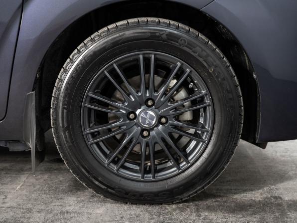 Toyota Spade с пробегом 2013 года, цена 869 500 рублей, 140614 км, компактвэн, Автокод Объявления