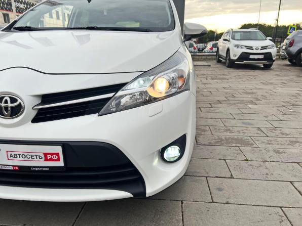 Toyota Verso I Рестайлинг с пробегом 2013 года, цена 1 375 000 рублей, 242435 км, компактвэн, Автокод Объявления