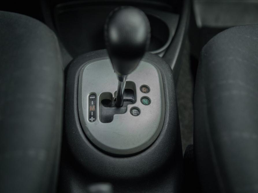 Toyota Yaris II Тюмень  - изображение 12