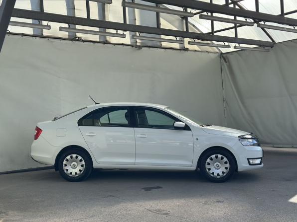 Skoda Rapid I Рестайлинг с пробегом 2017 года, цена 1 250 000 рублей, 106026 км, лифтбек, Автокод Объявления