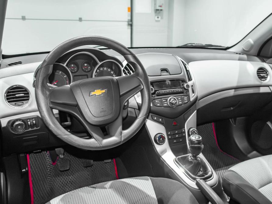 Chevrolet Cruze I Рестайлинг Екатеринбург  - изображение 12