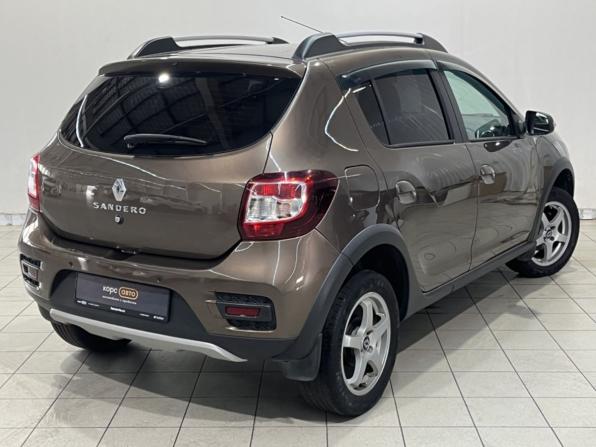 Renault Sandero II Рестайлинг с пробегом 2022 года, цена 1 365 000 рублей, 72331 км, хэтчбек, Автокод Объявления