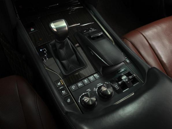 Lexus LX III Рестайлинг 2 с пробегом 2018 года, цена 8 549 000 рублей, 77469 км, внедорожник, Автокод Объявления