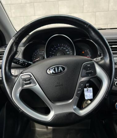 Kia Rio III Рестайлинг с пробегом 2016 года, цена 1 090 000 рублей, 125000 км, седан, Автокод Объявления
