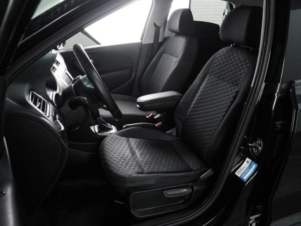 Volkswagen Polo V Рестайлинг с пробегом 2019 года, цена 1 299 000 рублей, 114720 км, седан, Автокод Объявления