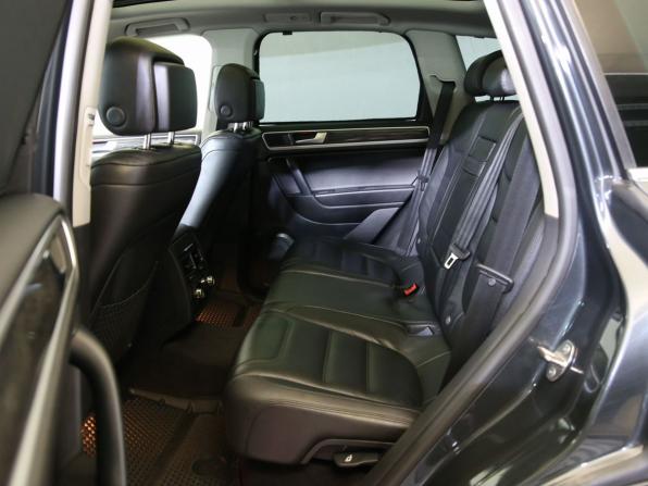 Volkswagen Touareg II с пробегом 2013 года, цена 2 050 000 рублей, 332626 км, внедорожник, Автокод Объявления