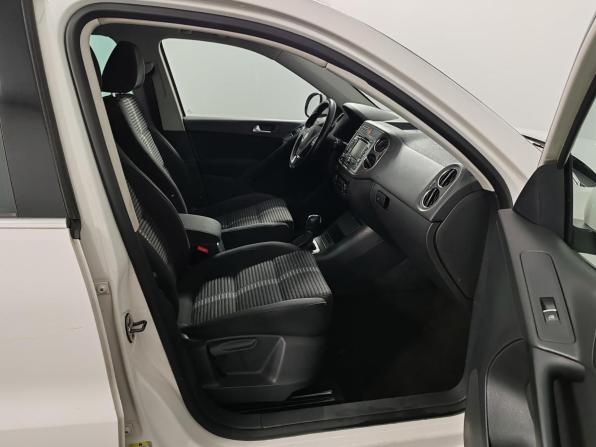 Volkswagen Tiguan I с пробегом 2011 года, цена 1 220 000 рублей, 140452 км, внедорожник, Автокод Объявления