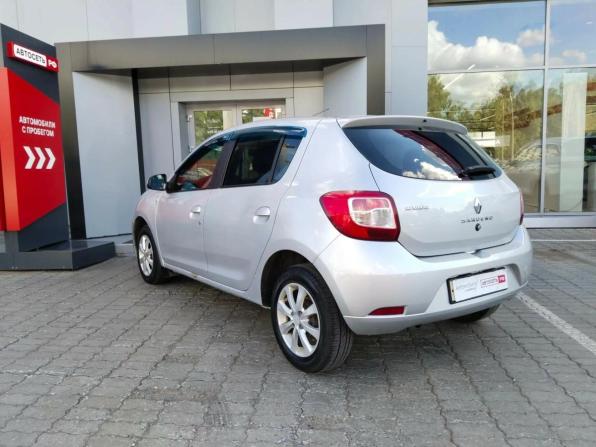 Renault Sandero II с пробегом 2016 года, цена 593 280 рублей, 279692 км, хэтчбек, Автокод Объявления