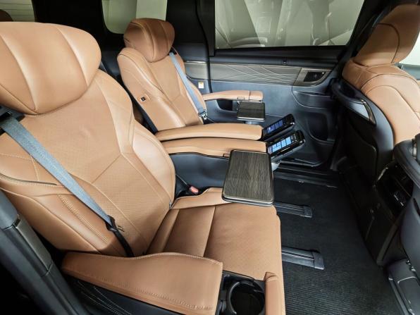 Toyota Alphard IV с пробегом 2024 года, цена 10 299 000 рублей, 19476 км, минивэн, Автокод Объявления