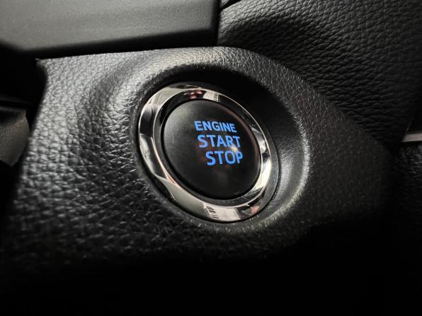 Toyota RAV4 V (XA50) с пробегом 2021 года, цена 3 580 000 рублей, 63200 км, внедорожник, Автокод Объявления
